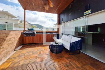 Apartamento à venda com 180m², 3 quartos e 2 vagasCobertura