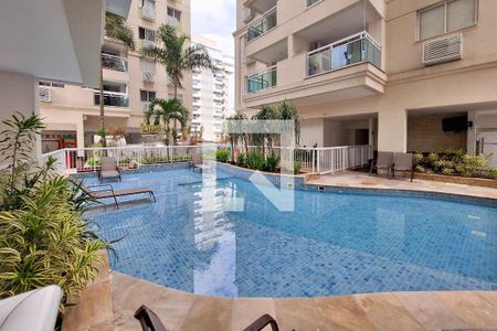 Apartamento à venda com 180m², 3 quartos e 2 vagasÁrea comum - Piscina