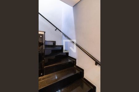 Escada de casa de condomínio à venda com 3 quartos, 152m² em Macedo, Guarulhos