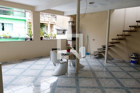 Casa à venda com 226m², 2 quartos e 2 vagasSacada