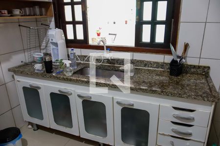 Casa à venda com 226m², 2 quartos e 2 vagasCozinha