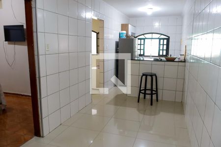 Casa à venda com 226m², 2 quartos e 2 vagasCozinha