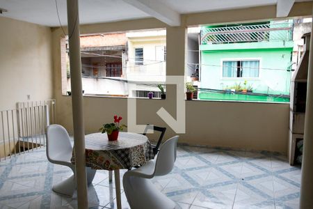 Casa à venda com 226m², 2 quartos e 2 vagasSacada