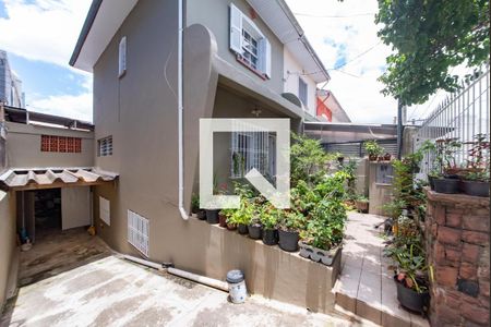 Casa à venda com 140m², 2 quartos e 3 vagasFachada