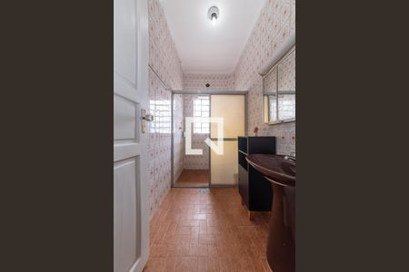 Casa à venda com 140m², 2 quartos e 3 vagasBanheiro