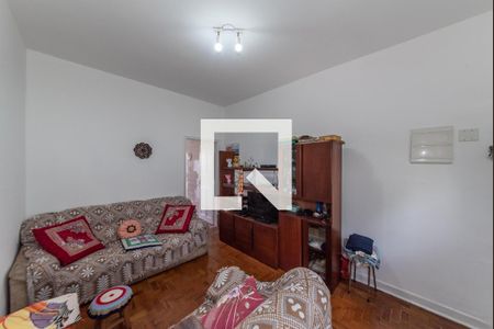 Casa à venda com 140m², 2 quartos e 3 vagasSala