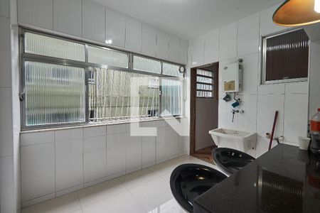 Apartamento à venda com 130m², 3 quartos e 2 vagasÁrea de Serviço