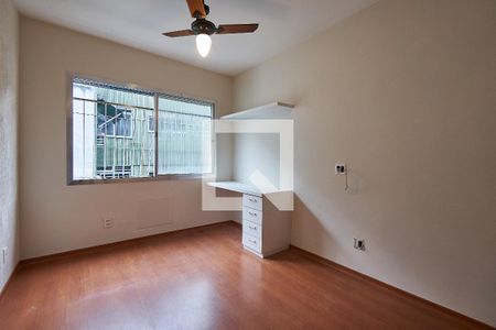 Apartamento à venda com 130m², 3 quartos e 2 vagasQuarto 3