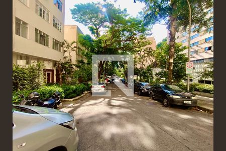 Apartamento à venda com 130m², 2 quartos e sem vagaVista da Rua