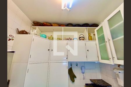 Apartamento à venda com 130m², 2 quartos e sem vagaCozinha