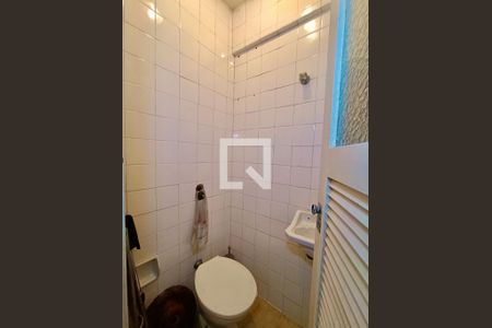 Apartamento à venda com 130m², 2 quartos e sem vagaBanheiro serviço