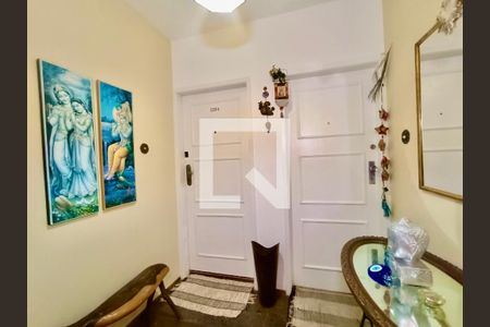 Apartamento à venda com 130m², 2 quartos e sem vagaHall