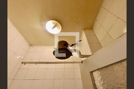 Apartamento à venda com 130m², 2 quartos e sem vagaBanheiro serviço