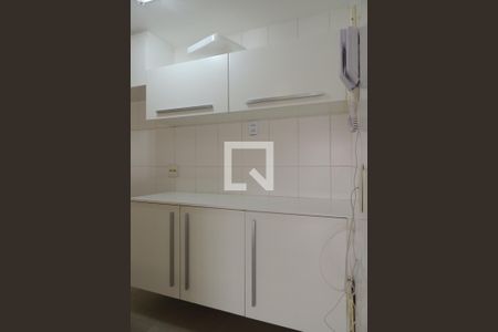 Apartamento para alugar com 114m², 4 quartos e 2 vagas Apartamento para alugar com 114m², 4 quartos e 2 vagasCozinha - Armários