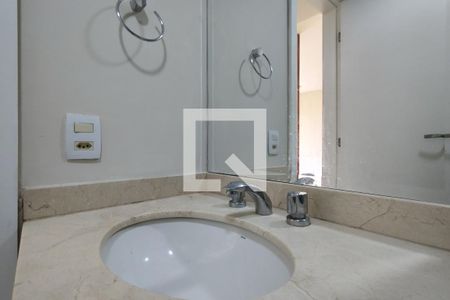 Apartamento para alugar com 114m², 4 quartos e 2 vagas Apartamento para alugar com 114m², 4 quartos e 2 vagasBanheiro