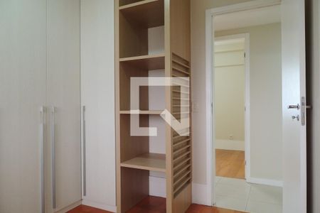 Apartamento para alugar com 114m², 4 quartos e 2 vagasQuarto 4 - Armários