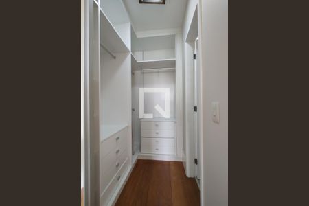 Apartamento para alugar com 114m², 4 quartos e 2 vagas Apartamento para alugar com 114m², 4 quartos e 2 vagasCloset da suíte