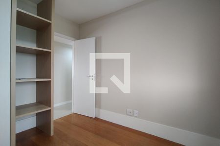 Apartamento para alugar com 114m², 4 quartos e 2 vagas Apartamento para alugar com 114m², 4 quartos e 2 vagasQuarto 4 - Armários