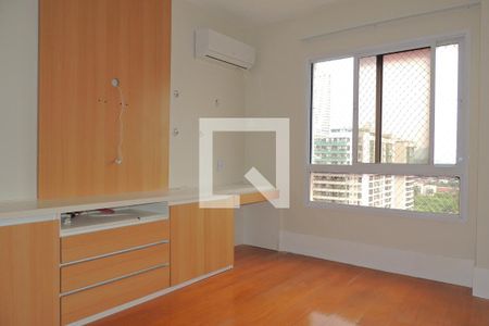 Apartamento para alugar com 114m², 4 quartos e 2 vagasQuarto 3 - Suíte