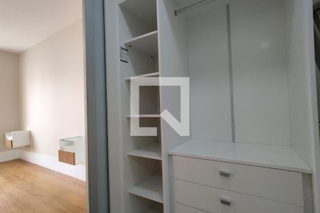 Apartamento para alugar com 114m², 4 quartos e 2 vagas Apartamento para alugar com 114m², 4 quartos e 2 vagasCloset da suíte