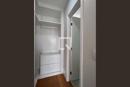 Apartamento para alugar com 114m², 4 quartos e 2 vagas Apartamento para alugar com 114m², 4 quartos e 2 vagasCloset da suíte
