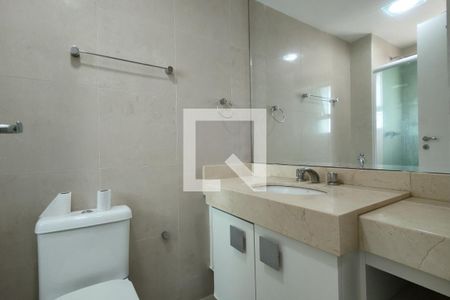 Apartamento para alugar com 114m², 4 quartos e 2 vagas Apartamento para alugar com 114m², 4 quartos e 2 vagasBanheiro da Suíte