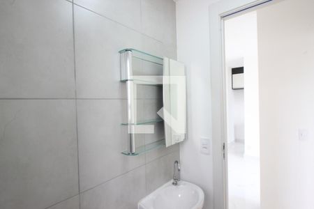 Apartamento para alugar com 41m², 2 quartos e sem vaga Apartamento para alugar com 41m², 2 quartos e sem vagaBanheiro