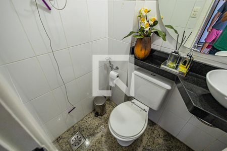 Lavabo de apartamento para alugar com 3 quartos, 153m² em Castelo, Belo Horizonte