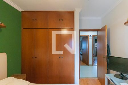 Apartamento à venda com 167m², 4 quartos e 2 vagasQuarto 3