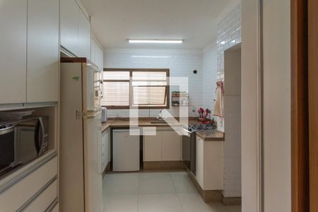 Apartamento à venda com 167m², 4 quartos e 2 vagasCozinha