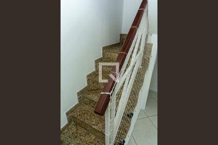 Escada para o 2º Andar de casa de condomínio à venda com 2 quartos, 95m² em Taquara, Rio de Janeiro