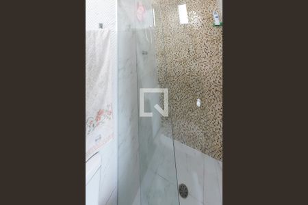 Casa à venda com 203m², 3 quartos e 5 vagasBanheiro da Suíte 2