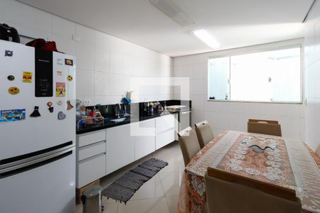 Casa à venda com 203m², 3 quartos e 5 vagasCozinha