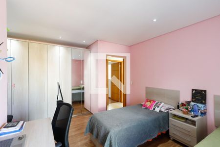 Casa à venda com 203m², 3 quartos e 5 vagasSuíte 2