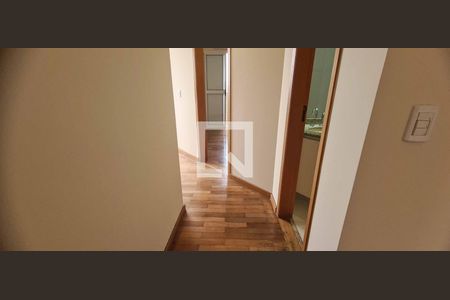 Corredor de apartamento à venda com 2 quartos, 81m² em Vila Osasco, Osasco