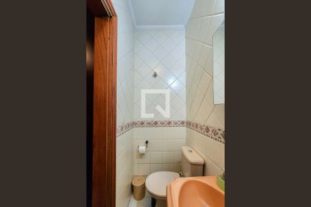 Casa à venda com 200m², 3 quartos e 4 vagas Casa à venda com 200m², 3 quartos e 4 vagasBanheiro da Suíte 2