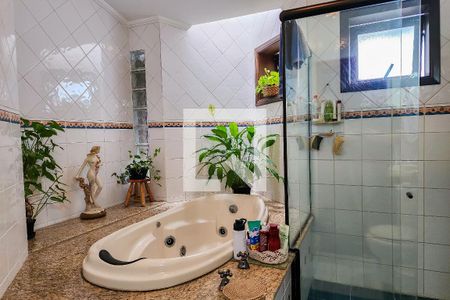 Casa à venda com 200m², 3 quartos e 4 vagas Casa à venda com 200m², 3 quartos e 4 vagasBanheiro da Suíte 3