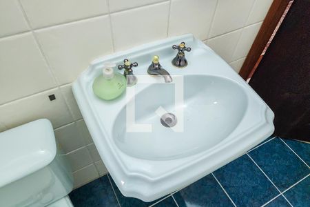 Casa à venda com 200m², 3 quartos e 4 vagas Casa à venda com 200m², 3 quartos e 4 vagasLavabo