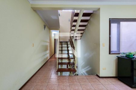 Casa à venda com 200m², 3 quartos e 4 vagas Casa à venda com 200m², 3 quartos e 4 vagasCorredor
