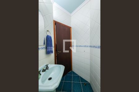 Casa à venda com 200m², 3 quartos e 4 vagas Casa à venda com 200m², 3 quartos e 4 vagasLavabo