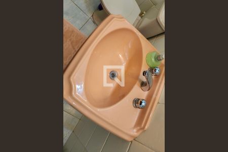 Casa à venda com 200m², 3 quartos e 4 vagas Casa à venda com 200m², 3 quartos e 4 vagasBanheiro da Suíte 2