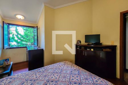 Casa à venda com 200m², 3 quartos e 4 vagas Casa à venda com 200m², 3 quartos e 4 vagasSuíte 3