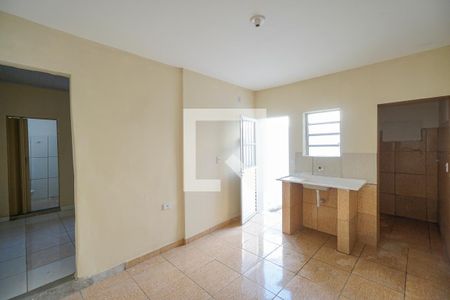 Cozinha de casa de condomínio para alugar com 1 quarto, 35m² em Jardim Jaú (zona Leste), São Paulo