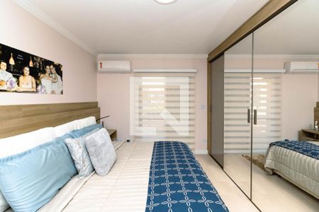 Casa à venda com 169m², 3 quartos e 2 vagasSuíte