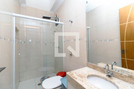 Casa à venda com 169m², 3 quartos e 2 vagasBanheiro