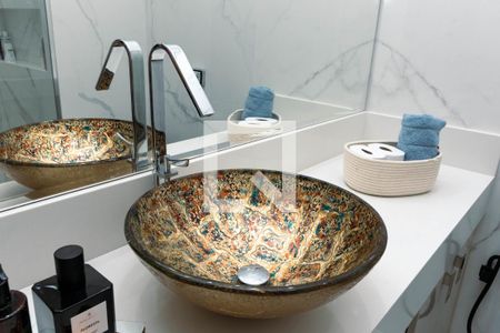 Casa à venda com 169m², 3 quartos e 2 vagasBanheiro da Suíte