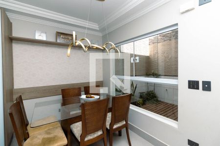 Casa à venda com 169m², 3 quartos e 2 vagasCozinha