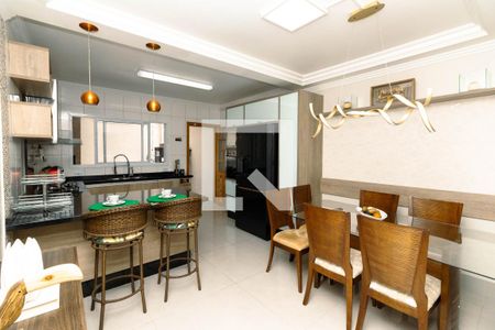 Casa à venda com 169m², 3 quartos e 2 vagasCozinha