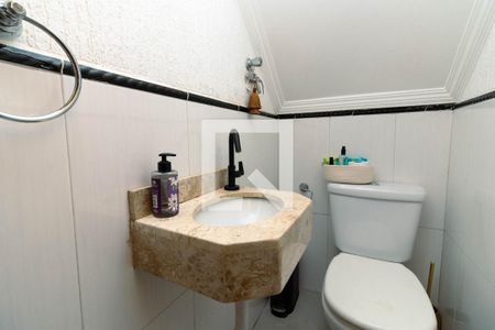 Casa à venda com 169m², 3 quartos e 2 vagasLavabo