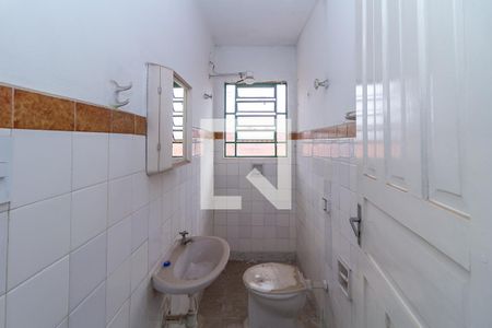 Casa à venda com 120m², 3 quartos e 2 vagas Casa à venda com 120m², 3 quartos e 2 vagasBanheiro 2